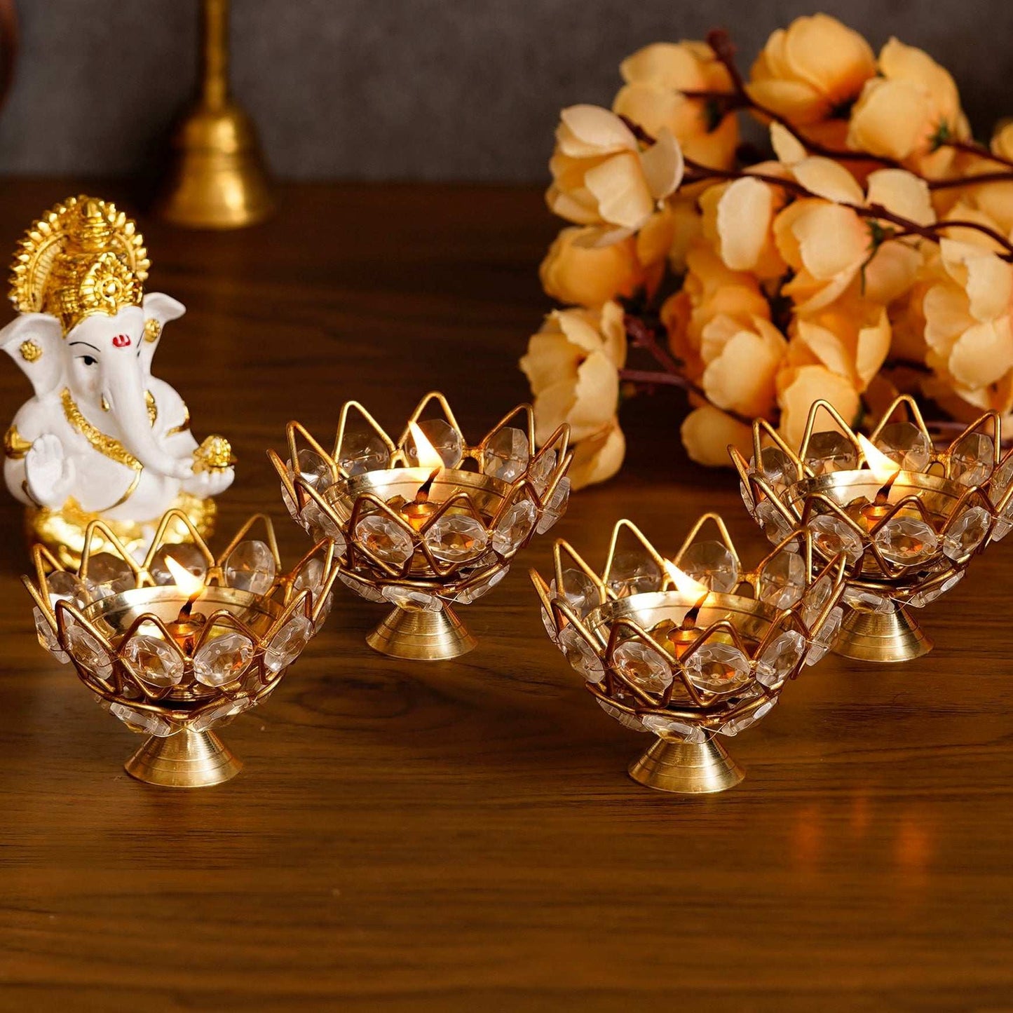 Lotus Glow – Set of 4 Crystal Lotus-Shaped Tea Light Holders