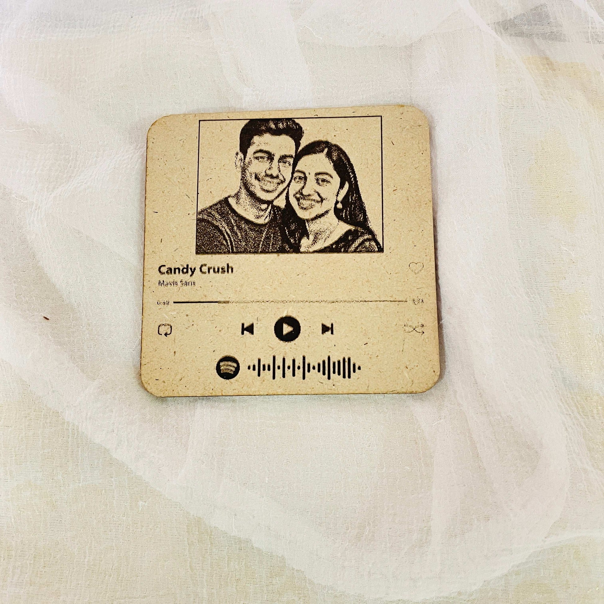 Personalized Natural Wood Spotify Frame (Mini)